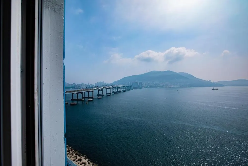 Busan Ocean Sky Osilla 0*,