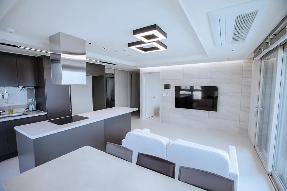 Busan Ocean Sky Osilla